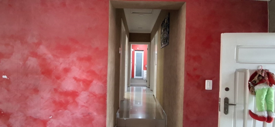 6 Bedroom Property for Sale in Haven Hills Eastern Cape